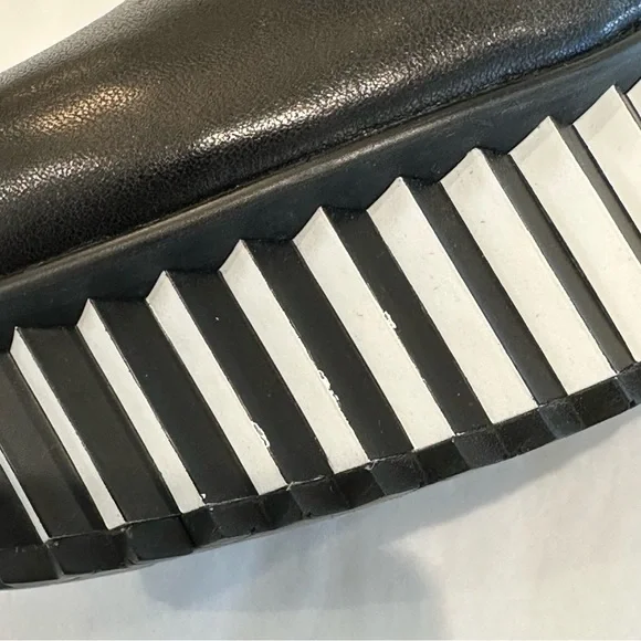 ISSEY MIYAKE x UN Op Art Platform Shoes - Picture 6 of 7